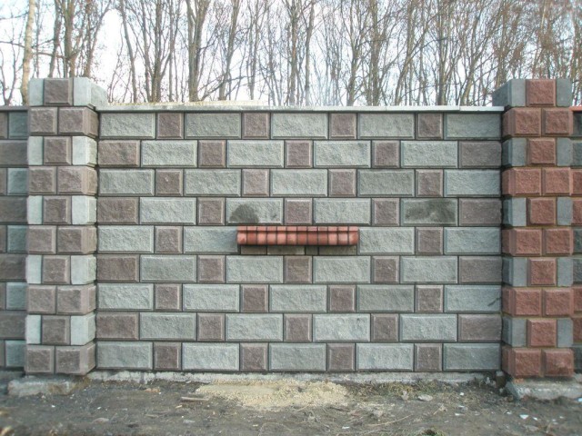 Забор из шлакоблока под ключ в Магнитогорске